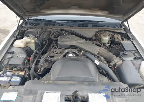 1992 Mercury Grand Marquis Gs из США, поврежденный, VIN 2MECM74W4NX608457